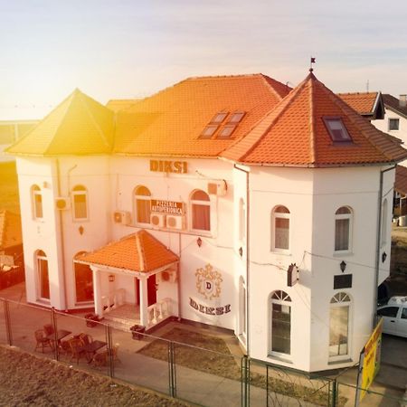 Apartmani Diksi Zrenjanin Exterior photo