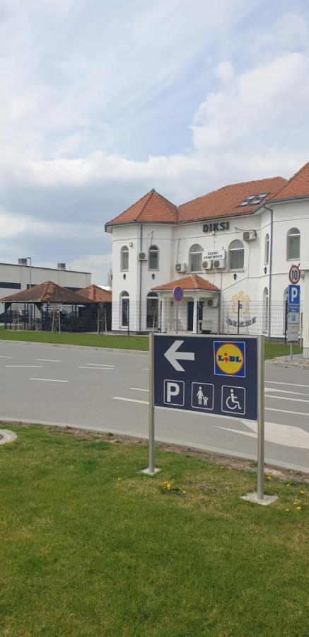 Apartmani Diksi Zrenjanin Exterior photo