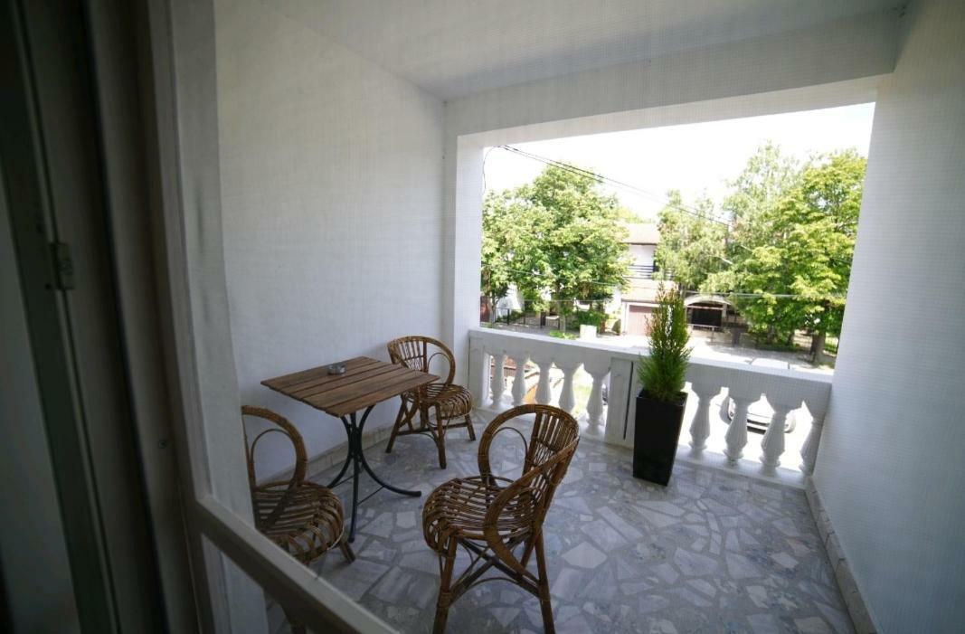 Apartmani Diksi Zrenjanin Exterior photo