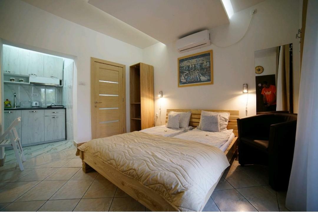 Apartmani Diksi Zrenjanin Exterior photo