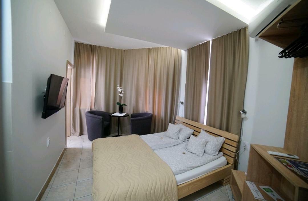 Apartmani Diksi Zrenjanin Exterior photo